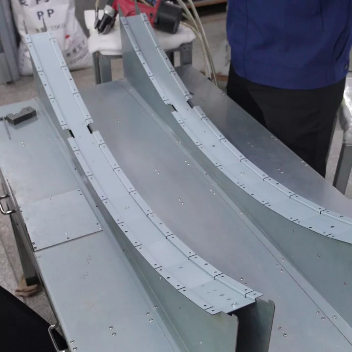 การประมวลผลแผ่นโลหะของจอภาพ LCD